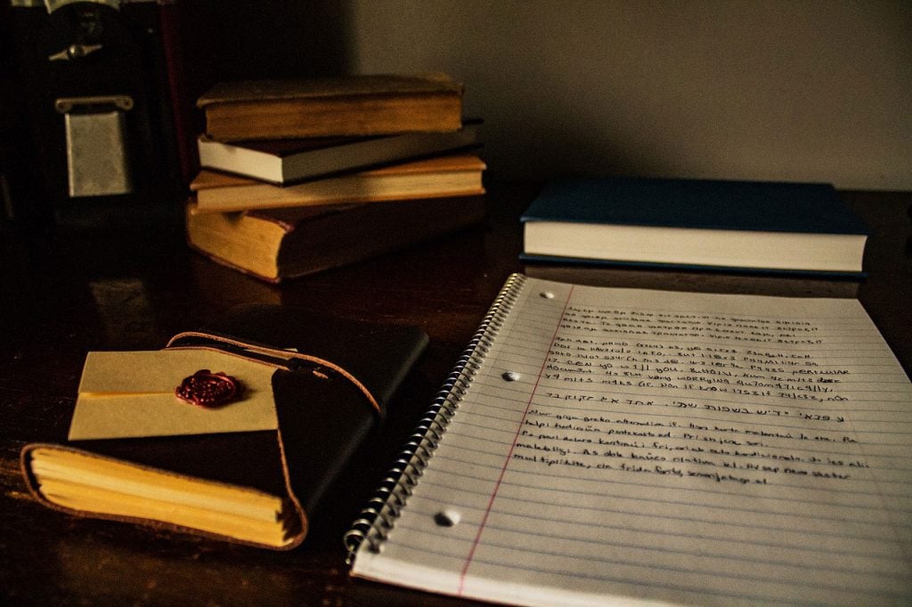 Looking for ways to make college affordable? There are several! Click through to learn more!
